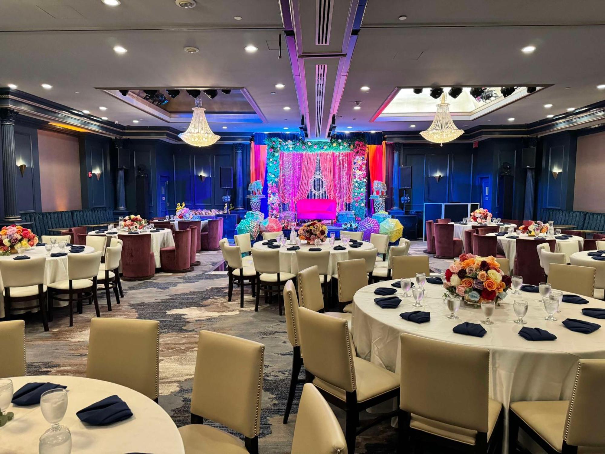 The Roslyn, Tapestry Collection By Hilton Hotel Exterior photo